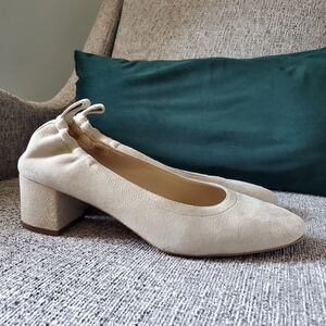 .. Everlane The Day Heel, Cream (8.5)